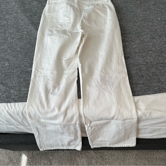 Blank NYC white wide leg jeans, high rise, button closure, distressed, size 28 - Picture 2 of 6